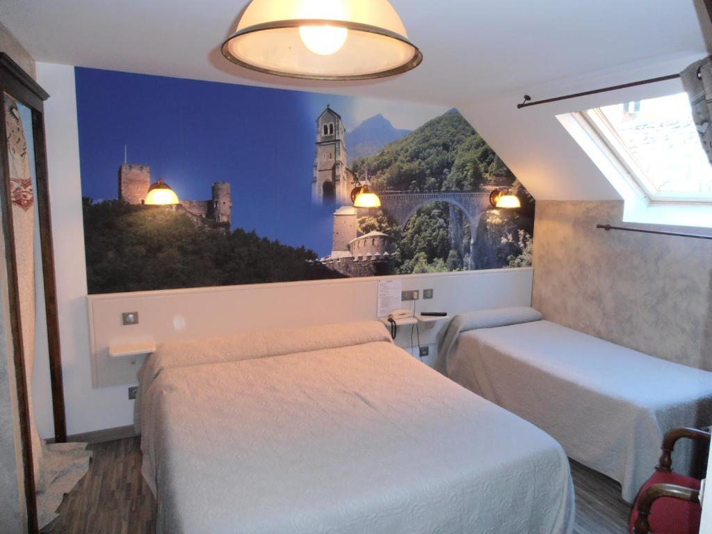 Hôtel Panoramic et des Bains Luz-Saint-Sauveur Quarto foto